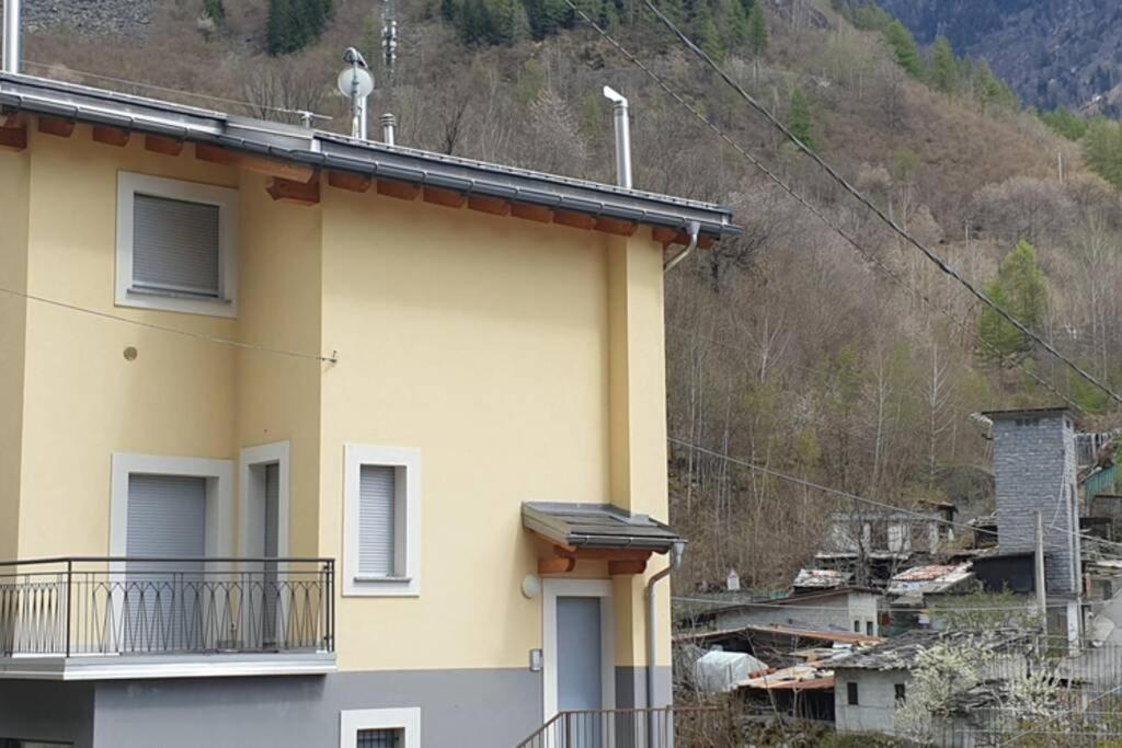 La Finestra Sul Fiume-Graziosa Mansarda.Cir 014O74 Lägenhet Val Masino Exteriör bild